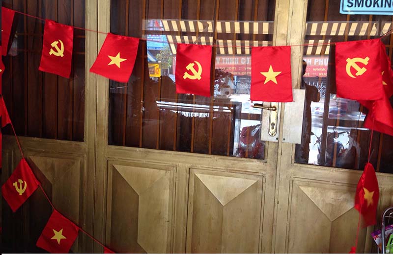 cờ dây tổ quốc trang trí