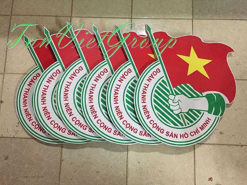 bán huy hiệu đoàn treo tường